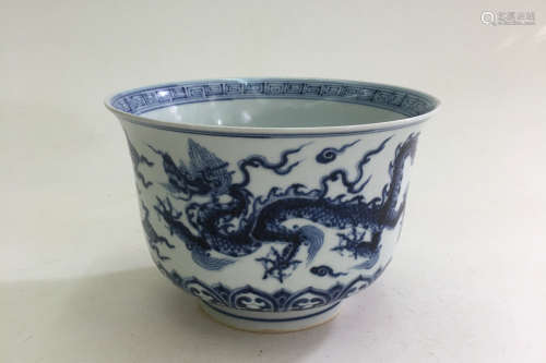 BLUE AND WHITE 'DRAGON' CUP