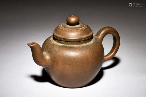 YIXING ZISHA ROUND TEAPOT