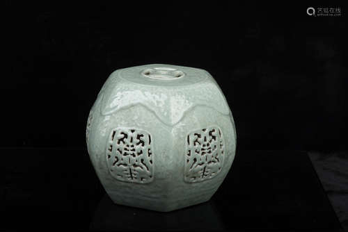 CELADON GLAZED AND OPENWORK CARVED STOOL