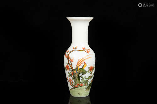 WHITE GLASS 'FLOWERS AND BIRDS' VASE