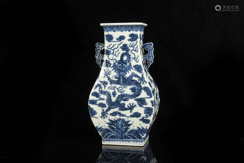 BLUE AND WHITE 'DRAGON' RECTANGULAR VASE