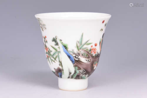 FAMILLE ROSE 'FLOWERS AND BIRDS' CUP