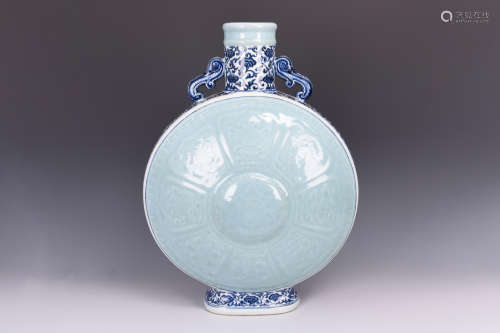 BLUE AND WHITE CELADON GLAZED 'EIGHT TREASURES' MOON FLASK WITH HANDLES