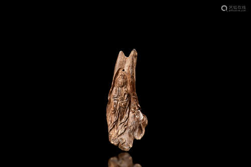 AGARWOOD CARVED GUANYIN ORNAMENT