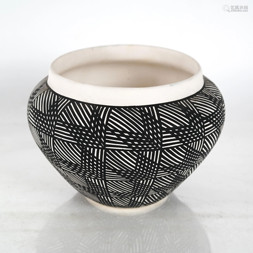 J. PETERS: Acoma Ceramic Vessel