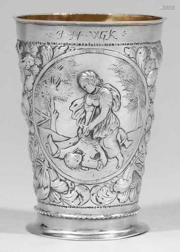 Großer Barock-Becher mit mythologischer Szene<