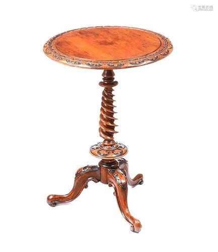 VICTORIAN WALNUT LAMP TABLE