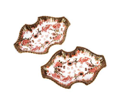 PAIR OF ROYAL CROWN DERBY SHAPED DISHES