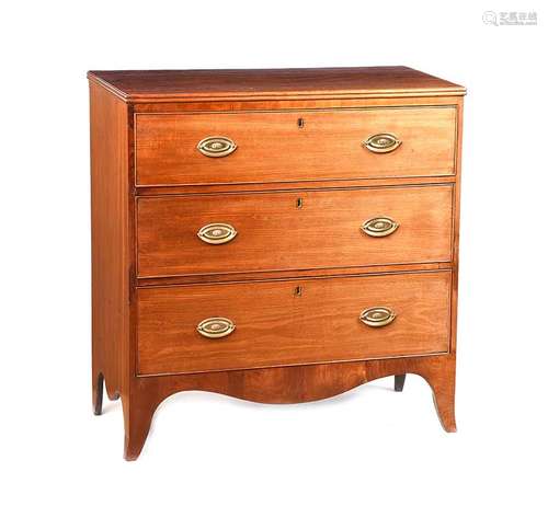 GEORGIAN MAHOGANY CHEST OF DRAWERS