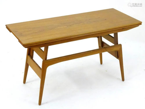 A vintage retro metamorphic low/dining tabl…