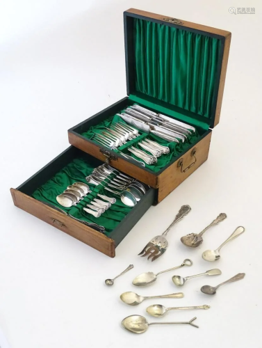 A quantity of silver plate flatware to include spoons