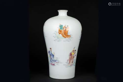 An Ancient Pastel Chinese Porcelain Vase Painted with a Story