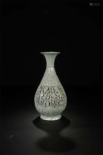 An Ancient White Glaze Chinese Porcelain Carved Hollow Vase