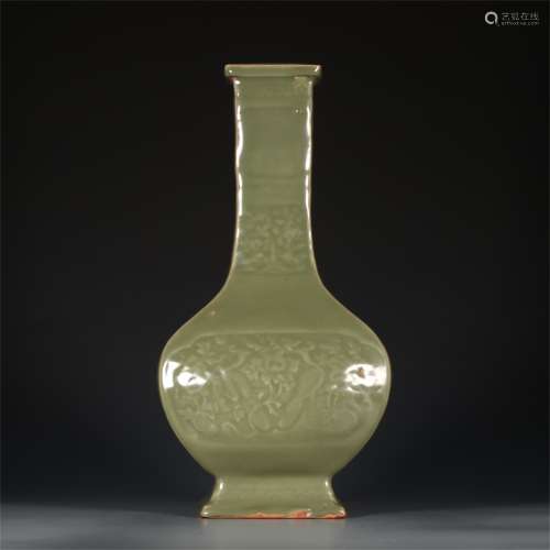 An Ancient Longquan Celadon Chinese Porcelain Vase Carved with Flowers