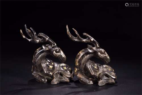 A Pair of Bronze Decorations(Bronze Deer)