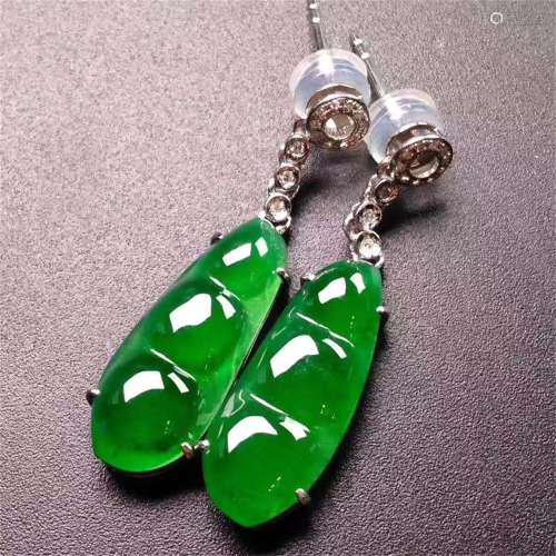 A Chinese Natural Green Jadeite Gourd Earrings