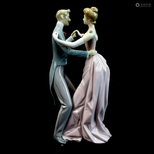 Lladro Porcelain Figurine 