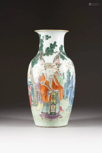 VASE MIT DEKOR VON 'FU-LU-SHOU' China, 19. Jh.