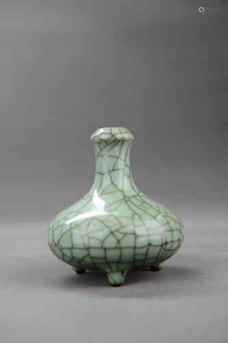 A Chinese Glaze Porcelain Vase