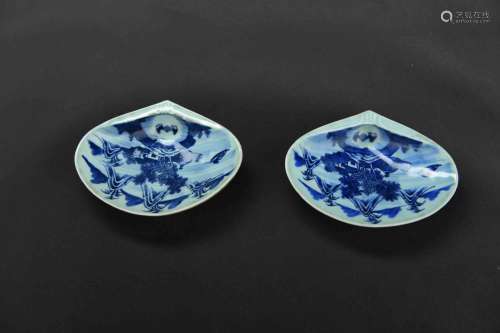 A Pair of Chinese Shell Shaped Porcelain Plates