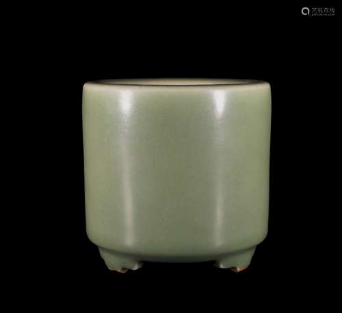 A Chinese Celadon Porcelain Incense Burner.