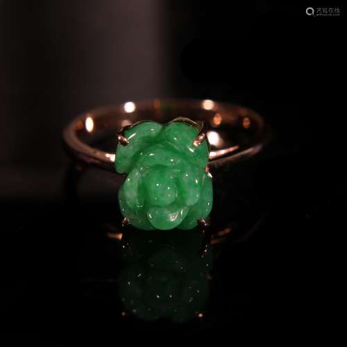 A Chinese Jadeite Ring.