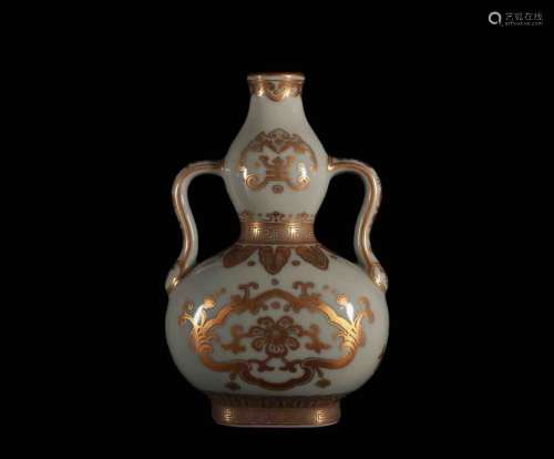 A Chinese Gilt Double Gourd Porcelain Vase.