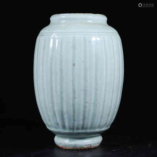 A Chinese Celadon Porcelain Jar.