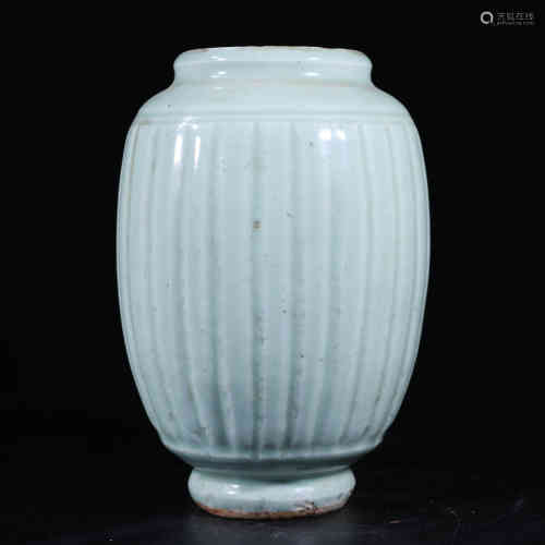 A Chinese Celadon Porcelain Jar.