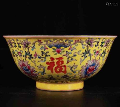A Chinese Famille Rose Porcelain Bowl.