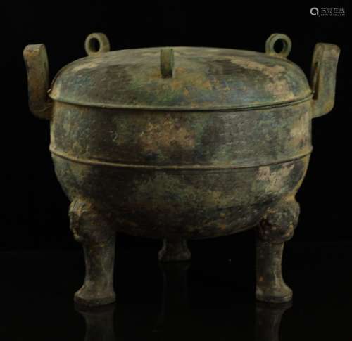 A Chinese Ancient Bronze Tripod Censor.
