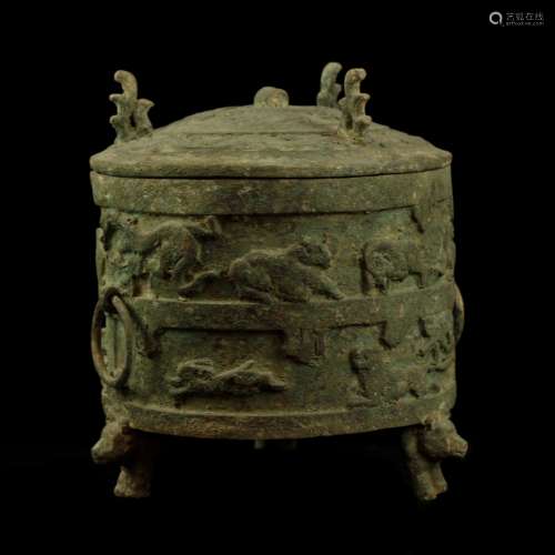 An Ancient Chinese Bronze Vase.