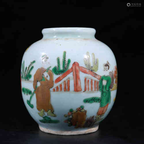 A Chinese Famille Verte Porcelain Jar.