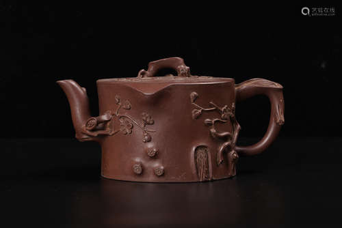 A Chinese Zisha Pottery Teapot.