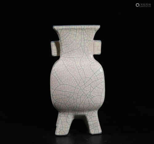 A Chinese Porcelain Incense Burner.