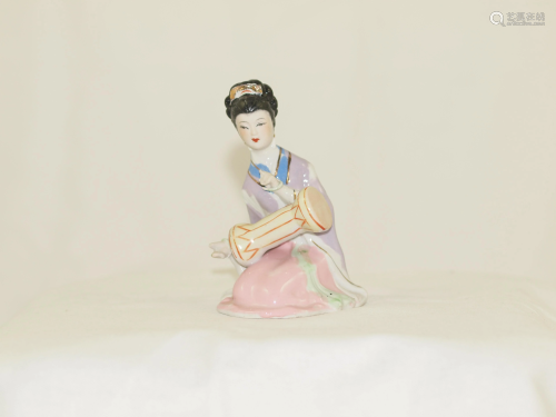 Shiwan statue chinese woman play music