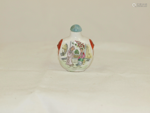 Porcelain snuff bottle China early 20th century