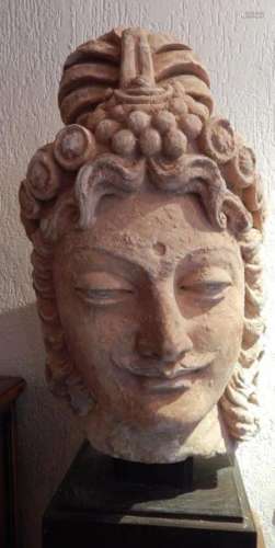 Importante tête de Boddhisatva Stuc Art Gréco-Bouddhique du Gandhara