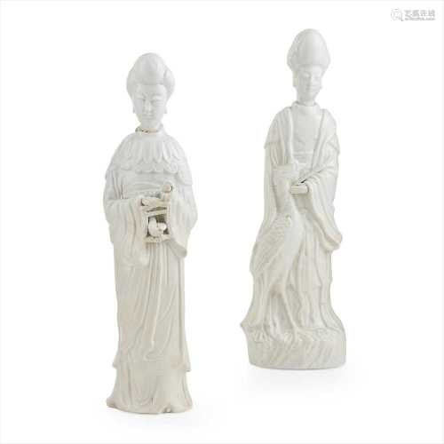 PAIR OF DEHUA FIGURE OF COURT LADIES LATE QING DYNASTY-REPUBLIC PERIOD, 19TH-20TH CENTURY
