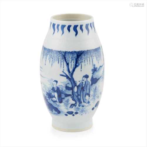 BLUE AND WHITE TRANSITIONAL STYLE BALUSTER VASE