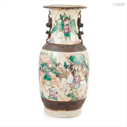 FAMILLE VERTE GE-GLAZED 'CAVALIERS' VASE KANGXI MARK BUT LATE QING DYNASTY-REPUBLIC PERIOD,