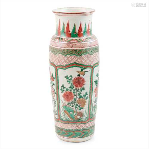 WUCAI TRANSITIONAL STYLE VASE