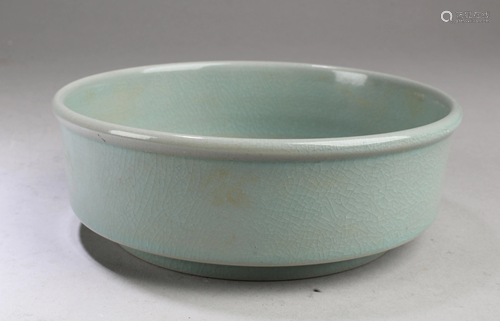 Chinese Crackleware Porcelain Bowl