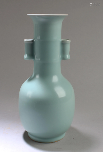 Chinese Porcelain Vase