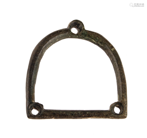 15TH CENTURY BRONZE HEEL PROTECTOR