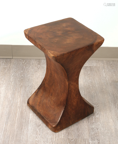 SHAPED SQUARE OCCASIONAL TABLE OR STOOL