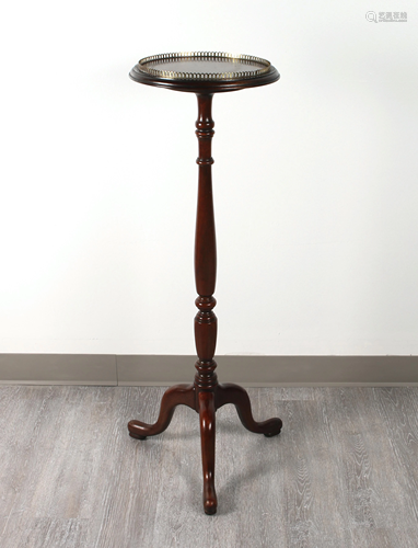 QUEEN ANNE PEDESTAL WITH BRASS GALLERY