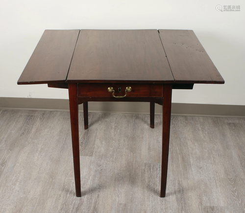 PEMBROKE TABLE WITH DRAWER