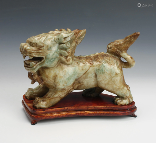 CARVED JADE FOO BEAST ON STAND