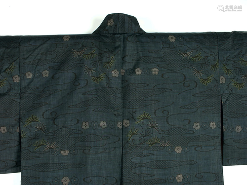 EXQUISITE BLACK WOVEN OSHIMASUMUGI KI…